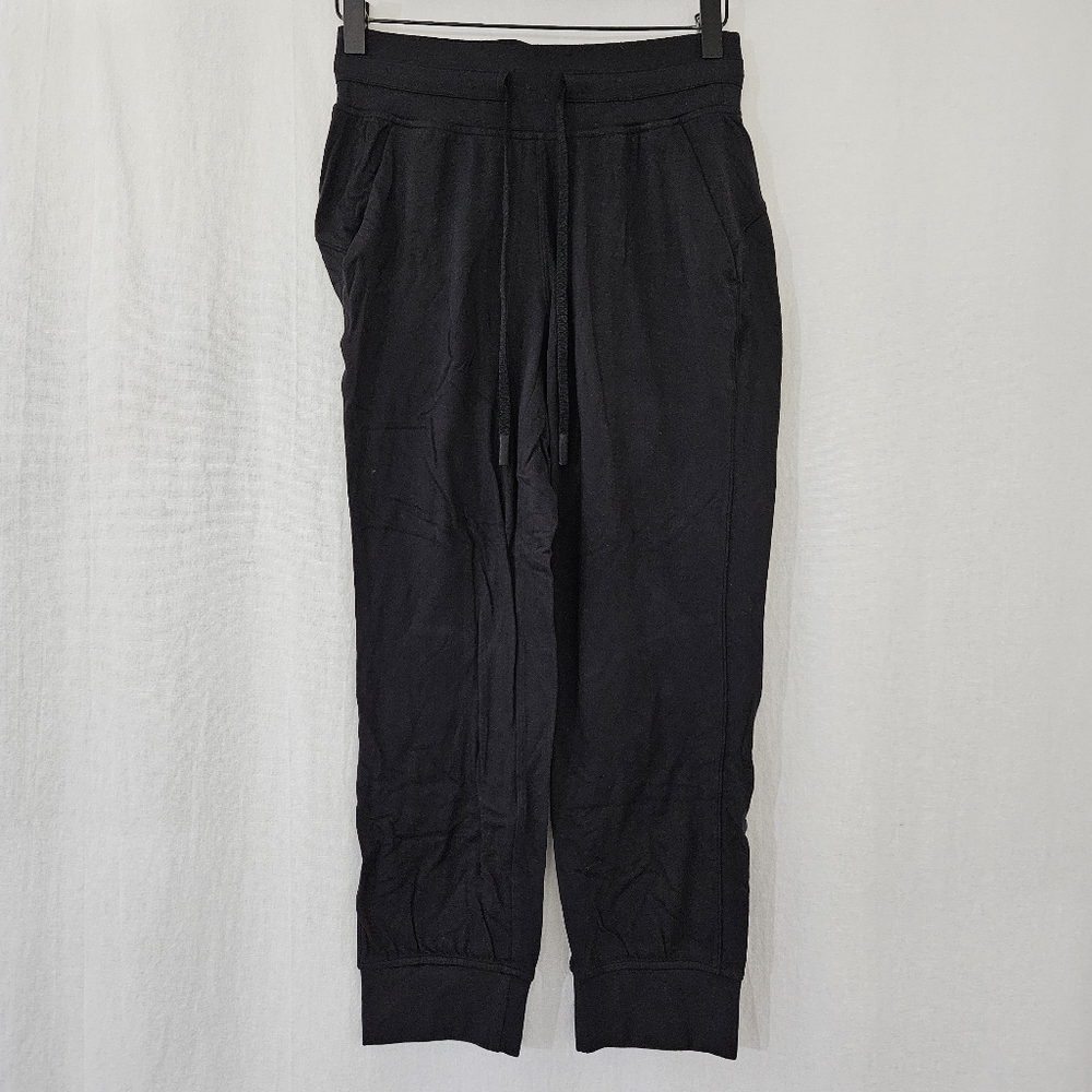 Lululemon Front Tie Joggers in Black Women's Size 4